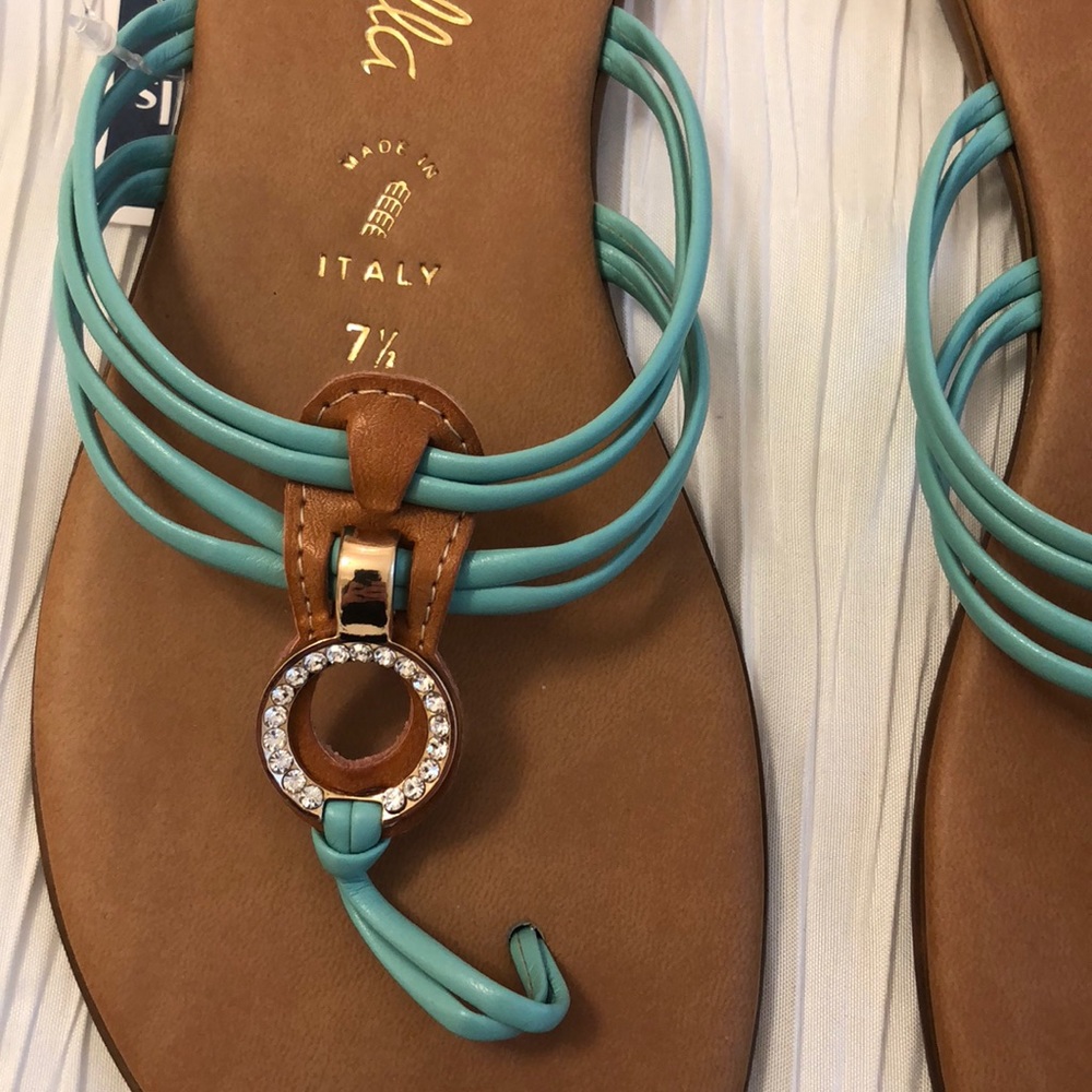 Sandals - Picture 2 of 4